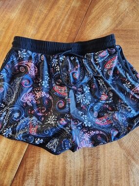 Women's Black Paisley Athletic Shorts with Drawstring Waist
